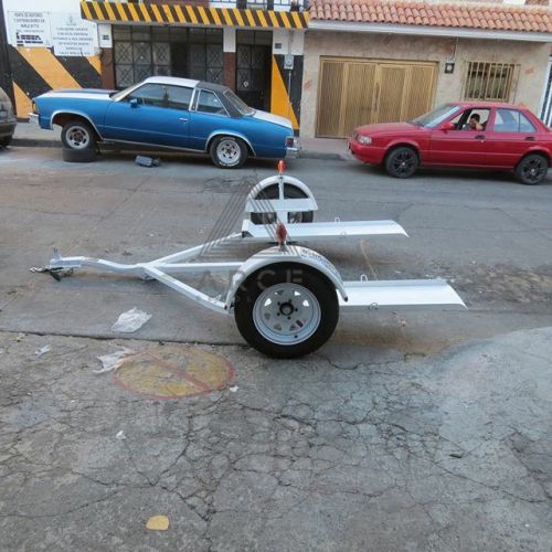 Remolque tipo Dolly para uso ligero