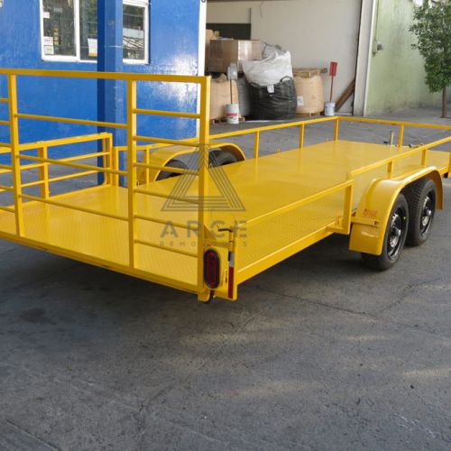 Remolque tipo plataforma ideal para transportar dos RZR