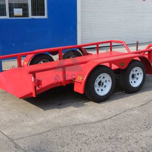 Remolque tipo plataforma con balancín